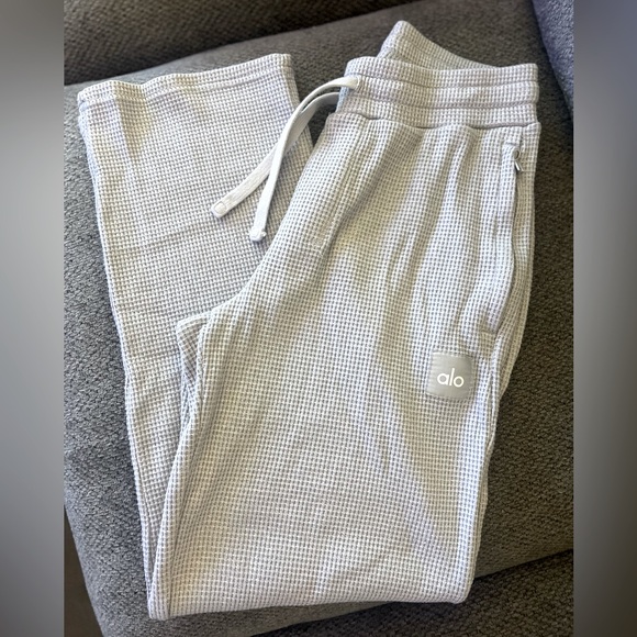 ALO Heavyweight Waffle Lounge Pants - Picture 1 of 6